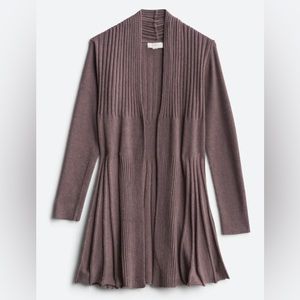 MAGNOLIA GRACE
Hersha Pleated Duster Cardigan XS
